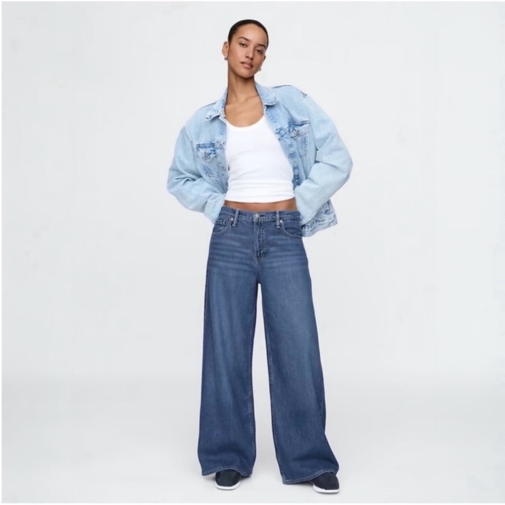 GAP Mid Rise UltraSoft Baggy Jeans NWT 27/4 Regular